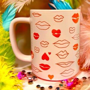 2020 Starbucks Mug hearts lips pink